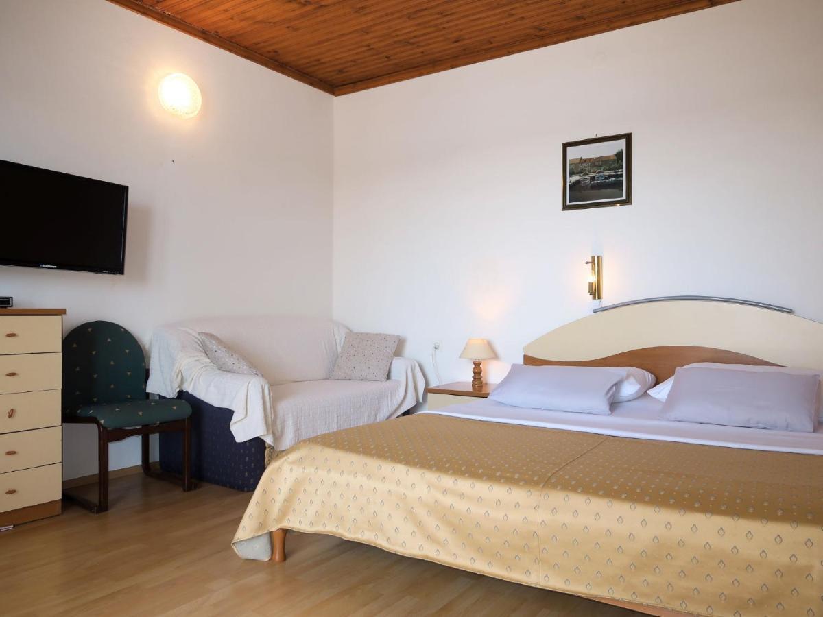 Apartment Ana - Rab166 By Interhome Barbat na Rabu Εξωτερικό φωτογραφία